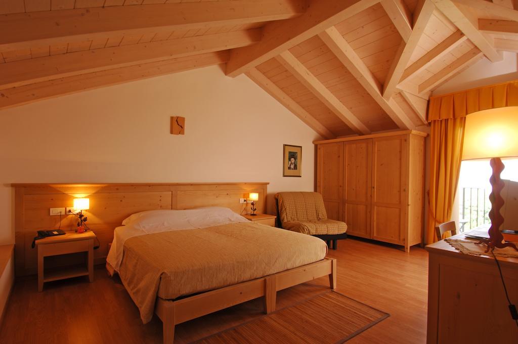 Agriturismo Maso Grener ラヴィース 部屋 写真